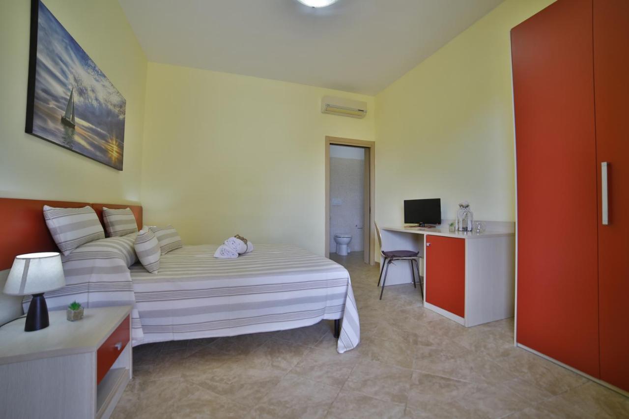 B&B La Casa Di Attilio Porto Cesareo Luaran gambar