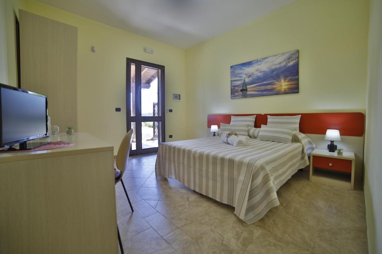 B&B La Casa Di Attilio Porto Cesareo Luaran gambar